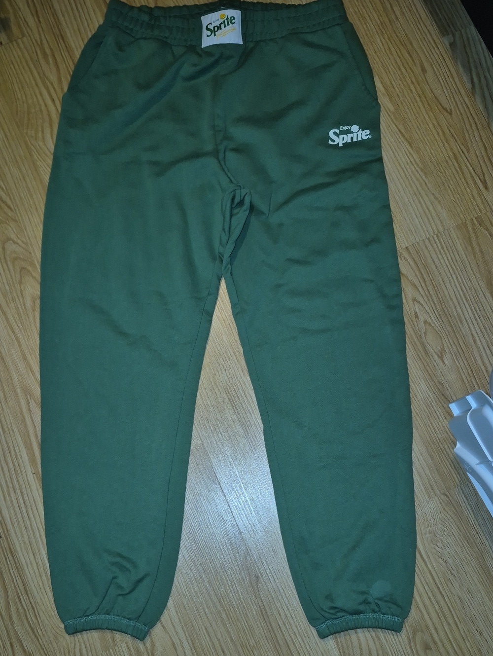 ZARA SPRITE Promo Green Sweatpants – Branded Logo Bottoms..size L..like New..